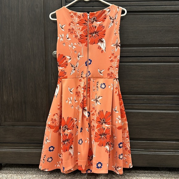 Just Taylor dress - Picture 4 of 4